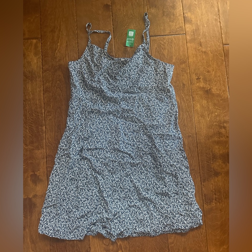 Girl’s sundress